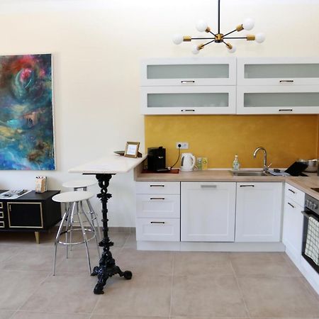 Apartman Kamala Pula Bagian luar foto