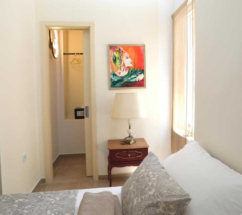 Apartman Kamala Pula Bagian luar foto